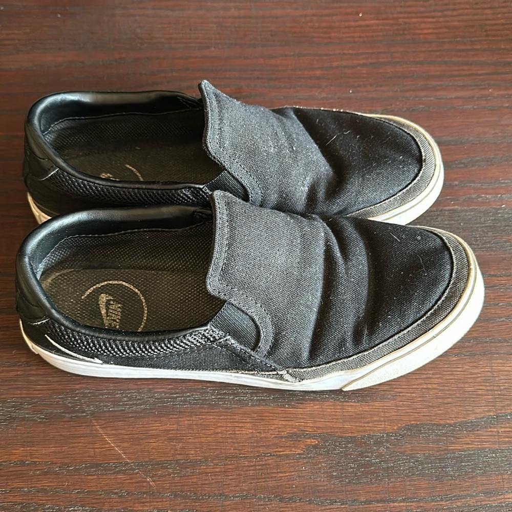 Nike Court Slip On